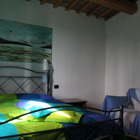 Agriturismo La Valle Del Vento ウルビーノ エクステリア 写真