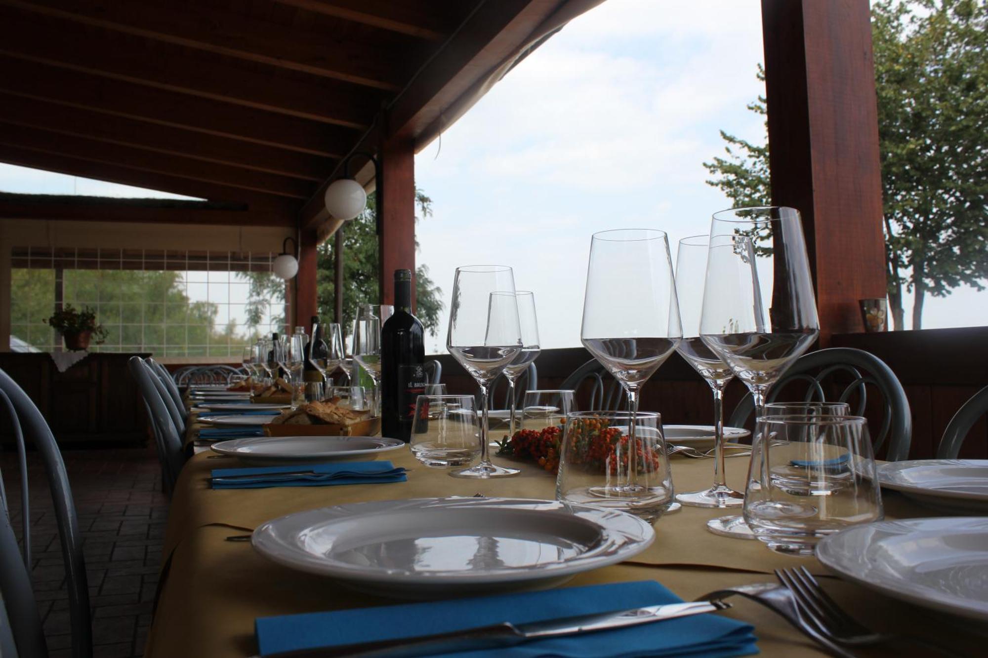 Agriturismo La Valle Del Vento ウルビーノ エクステリア 写真