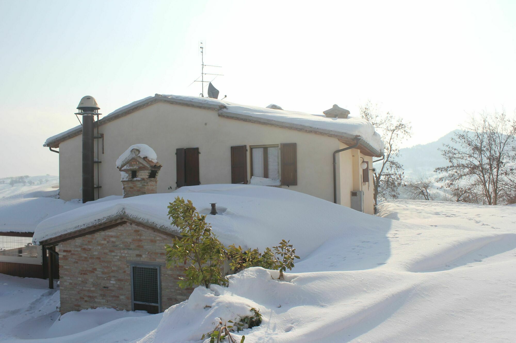 Agriturismo La Valle Del Vento ウルビーノ エクステリア 写真